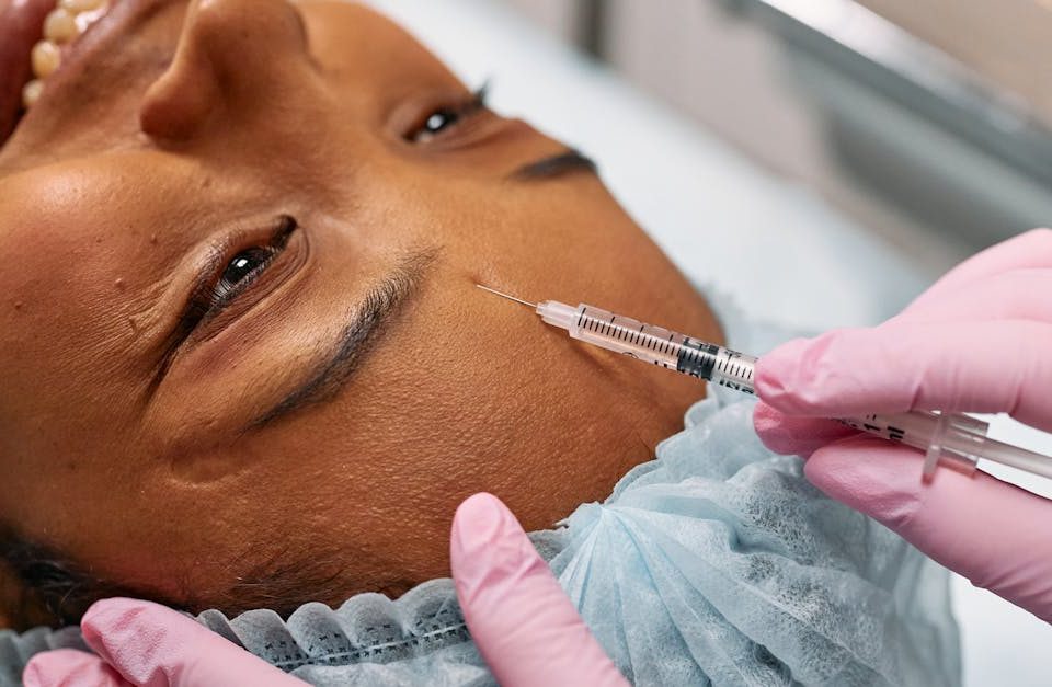 découvrez les méthodes non-chirurgicales innovantes pour améliorer votre apparence et votre bien-être. explorez des solutions douces et efficaces, adaptées à vos besoins, pour rajeunir votre peau et redéfinir votre silhouette sans passer par la chirurgie.