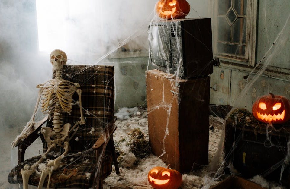 découvrez ce qu'est une hernie discale, ses symptômes, ses causes et les options de traitement disponibles pour soulager la douleur et améliorer votre qualité de vie.