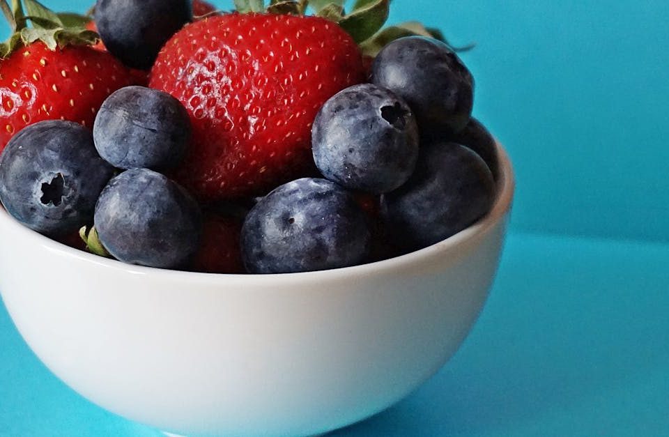 découvrez comment des ajustements alimentaires simples peuvent transformer votre santé et votre bien-être. apprenez des stratégies pratiques pour une alimentation équilibrée et personnalisée afin d'atteindre vos objectifs nutritionnels.