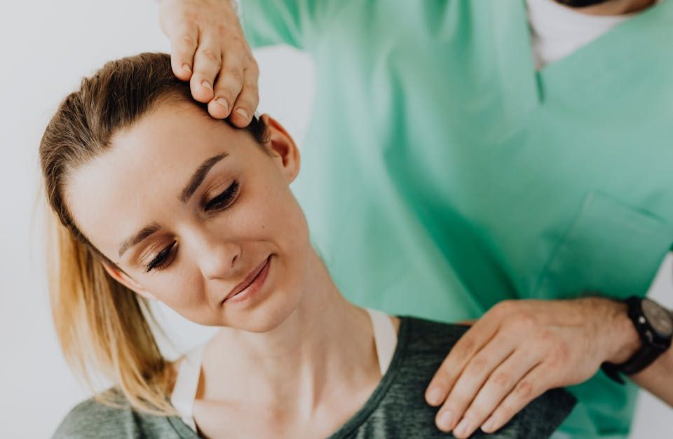 découvrez l'importance des ajustements posturaux pour améliorer votre bien-être au quotidien. apprenez des techniques efficaces pour corriger votre posture et privilégiez votre santé physique.