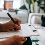 découvrez la thérapie de décompression neurovertébrale, une approche innovante pour soulager les douleurs dorsales et améliorer votre bien-être. cette méthode douce aide à réduire la pression sur les disques vertébraux, favorisant ainsi la guérison et une meilleure mobilité. prenez soin de votre santé vertébrale avec cette solution naturelle et efficace.