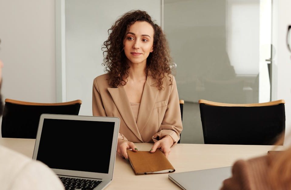 découvrez le profil idéal pour votre entreprise avec notre service de sélection de candidats. trouvez des talents qualifiés qui répondent parfaitement à vos besoins et boostez la croissance de votre équipe.