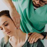 découvrez les bienfaits de la décompression spinale, une méthode efficace pour soulager les douleurs lombaires et cervicales. apprenez comment cette thérapie peut améliorer votre qualité de vie en réduisant la pression sur les disques vertébraux et en favorisant la régénération des tissus.