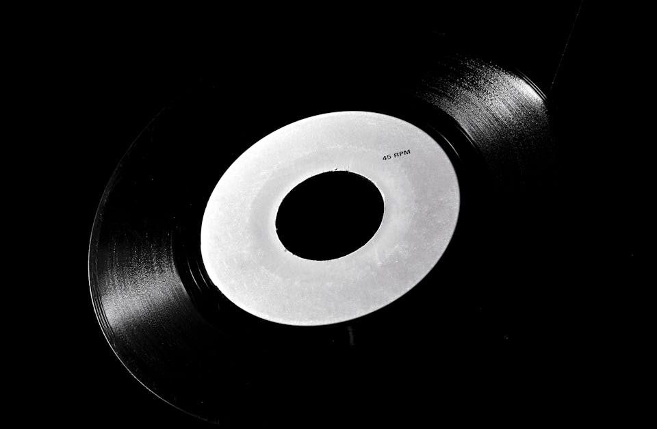 découvrez tout ce qu'il faut savoir sur le disc bulge, une condition spinal souvent associée à des douleurs. apprenez ses causes, symptômes, et traitements pour mieux gérer cette problématique.