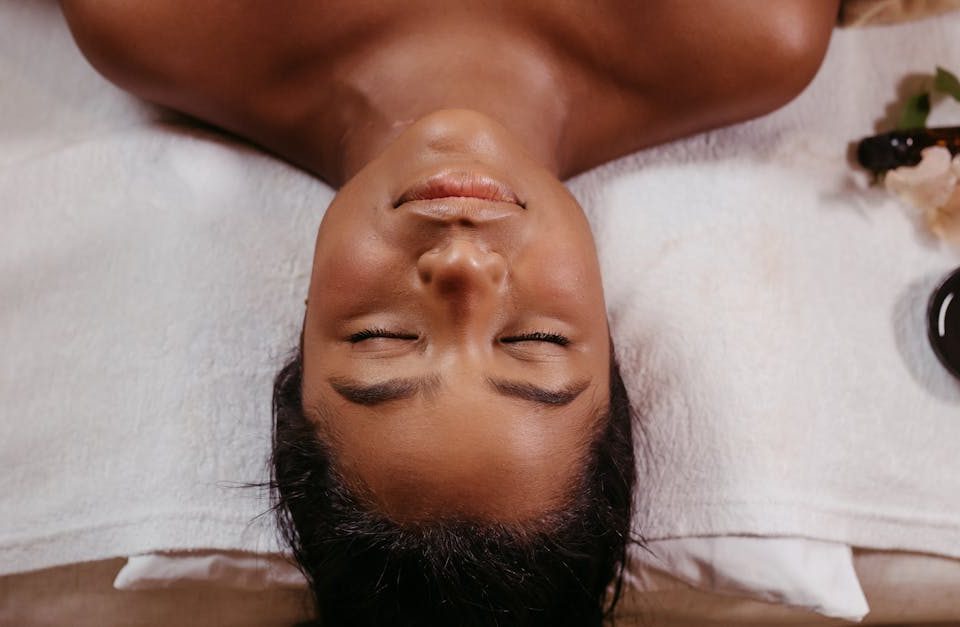 découvrez la neuroverbal decompression, une méthode innovante alliant techniques de communication et stratégies de relaxation pour libérer les tensions mentales et émotionnelles. améliorez votre bien-être et votre clarté d'esprit grâce à cette approche unique.