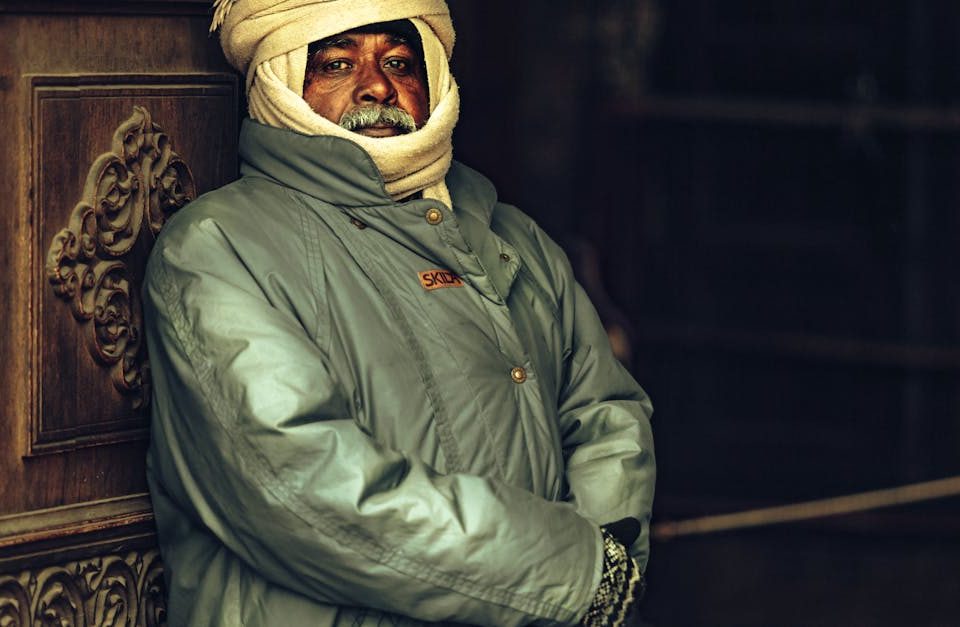 découvrez comment les ajustements posturaux peuvent améliorer votre bien-être et votre performance au quotidien. apprenez des techniques et conseils pratiques pour corriger votre posture et réduire les douleurs.