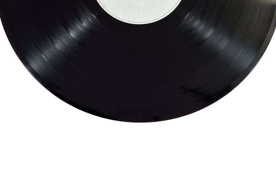 découvrez les méthodes de diagnostic de l'hernie discale, y compris les examens cliniques et les techniques d'imagerie avancées pour identifier avec précision cette affection lombaire courante.