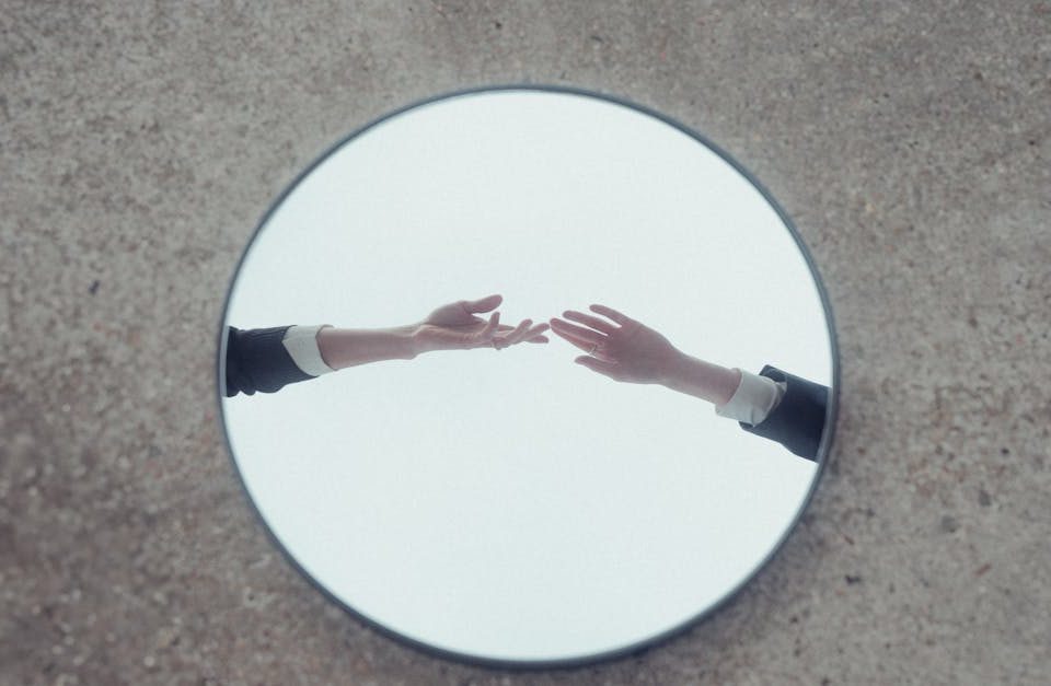 découvrez tout ce qu'il faut savoir sur l'hernie discale : causes, symptômes et traitements. informez-vous sur les meilleures pratiques pour soulager la douleur et améliorer votre qualité de vie.