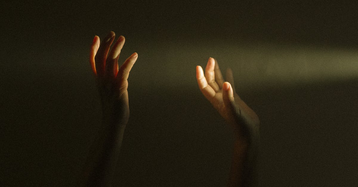 découvrez les bienfaits de la thérapie de décompression, une méthode innovante pour soulager les douleurs lombaires et cervicales. améliorez votre bien-être avec des traitements personnalisés visant à réduire la pression sur les vertèbres et à favoriser une récupération rapide.