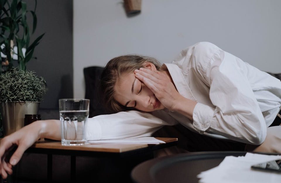 découvrez les bienfaits de la décompression pour votre corps et votre esprit. apprenez des techniques efficaces pour réduire le stress, améliorer votre bien-être et renouer avec votre sérénité. explorez des méthodes simples à intégrer dans votre quotidien pour vivre pleinement chaque instant.