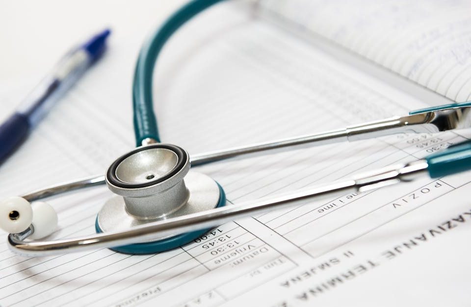 découvrez tout sur le diagnostic médical : processus, outils et techniques utilisés pour identifier les maladies et conditions de santé. informez-vous sur l'importance d'un diagnostic précis pour un traitement efficace.