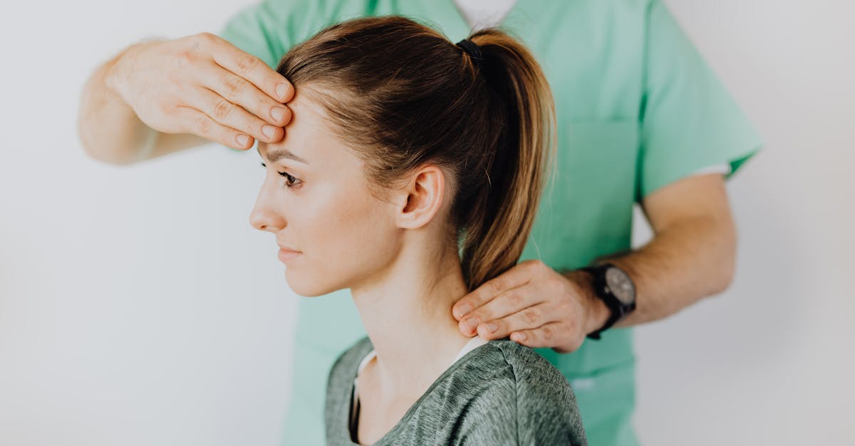 découvrez la décompression spinal, une thérapie non chirurgicale qui soulage la douleur du dos et améliore la mobilité. apprenez comment cette technique innovante peut transformer votre qualité de vie en réduisant la pression sur les disques vertébraux et en favorisant la guérison.