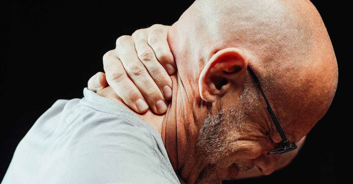 découvrez la décompression neuro-spinale, une méthode innovante et non invasive pour soulager les douleurs dorsales et améliorer votre qualité de vie. apprenez comment cette technique cible les problèmes de colonne vertébrale et favorise la guérison naturelle.