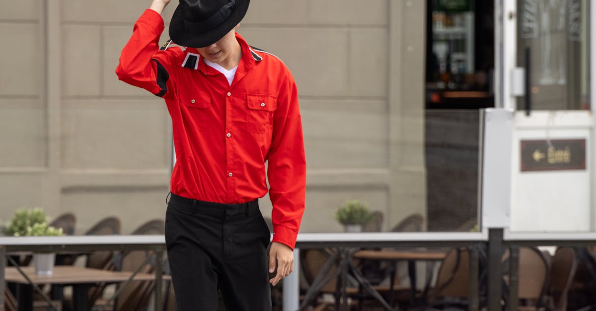 découvrez comment les ajustements posturaux améliorent l'équilibre, préviennent les blessures et optimisent vos performances au quotidien. conseils et exercices pour une meilleure posture.