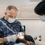 découvrez les protocoles de traitement efficaces pour la protrusion discale : options non chirurgicales, exercices recommandés, conseils de rééducation et innovations médicales pour soulager la douleur et favoriser la guérison.