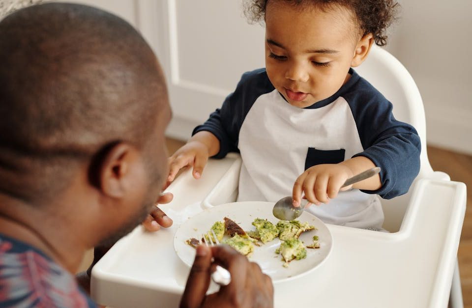 découvrez comment adapter votre alimentation avec des ajustements nutritionnels personnalisés pour améliorer votre santé, optimiser votre énergie et atteindre vos objectifs bien-être.