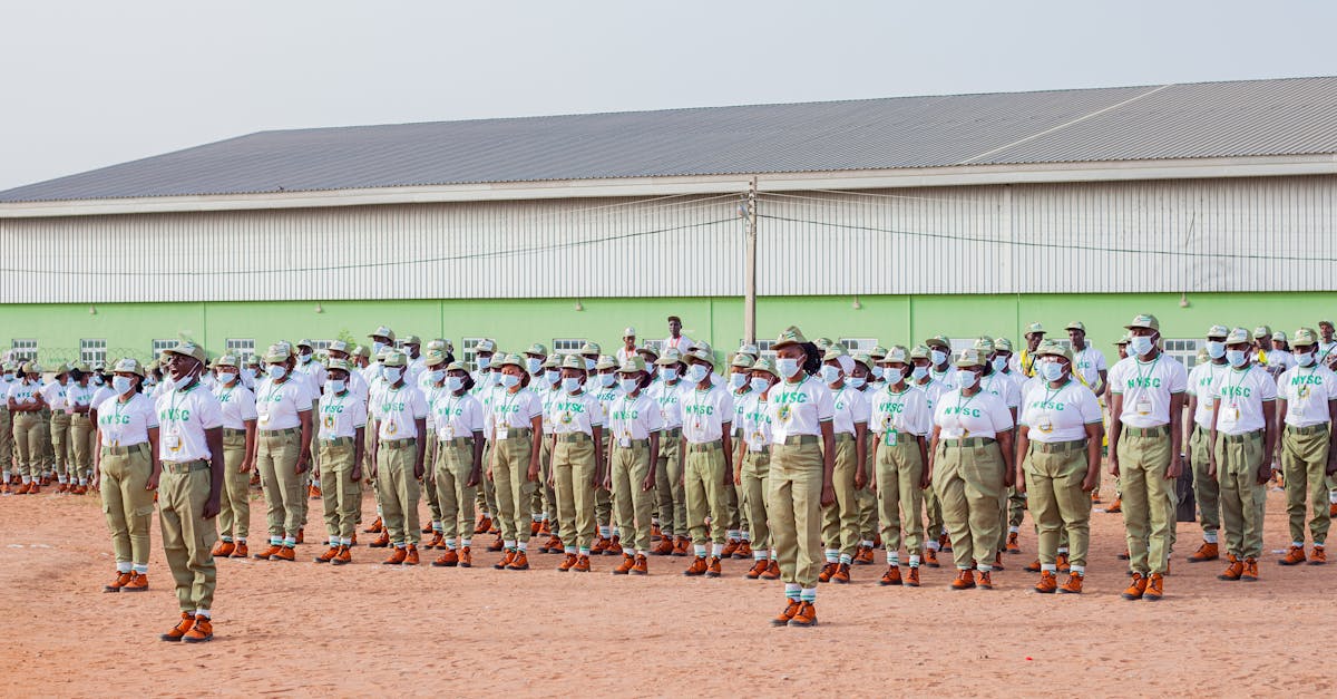 découvrez les protocoles actuels de décompression neurovasculaire : indications, techniques opératoires, prises en charge et recommandations pour optimiser le traitement des conflits neurovasculaires.